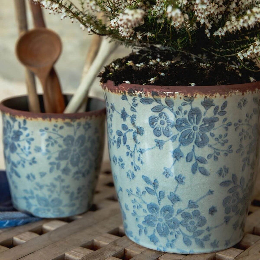 POT AVEC MOTIF FLORAL BLEU
