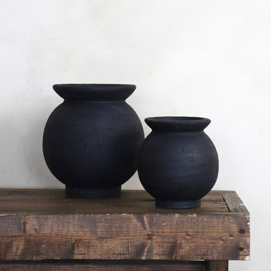 VASE EN TERRACOTTA, NOIR