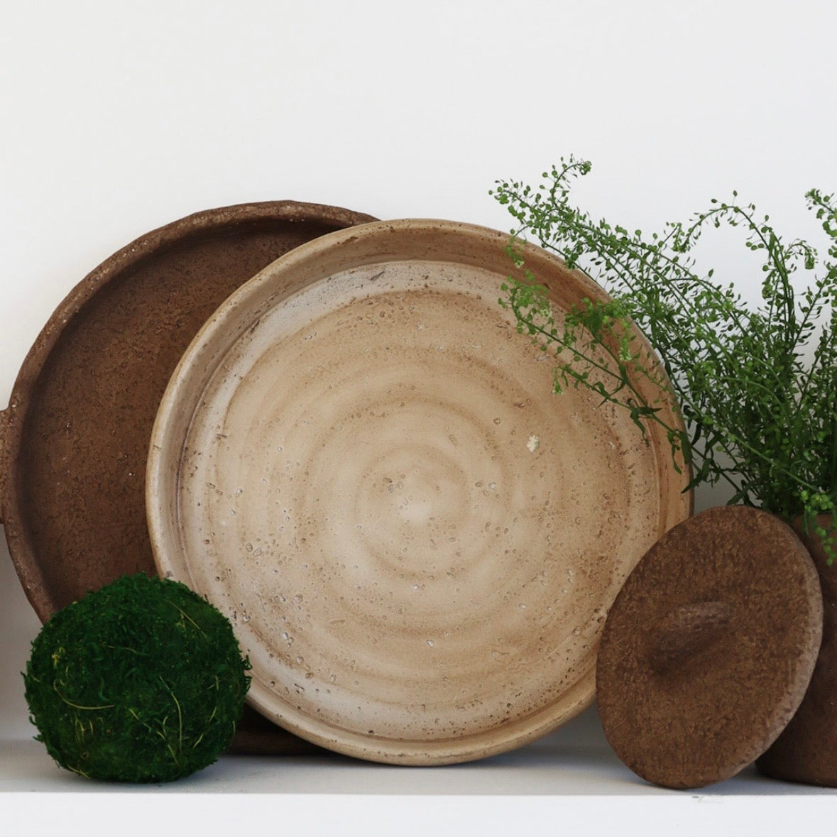 PLATEAU ROND EN CIMENT, BEIGE